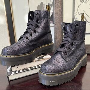 MOLLY METALLIC LEATHER PLATFORM BOOTS
Size 10